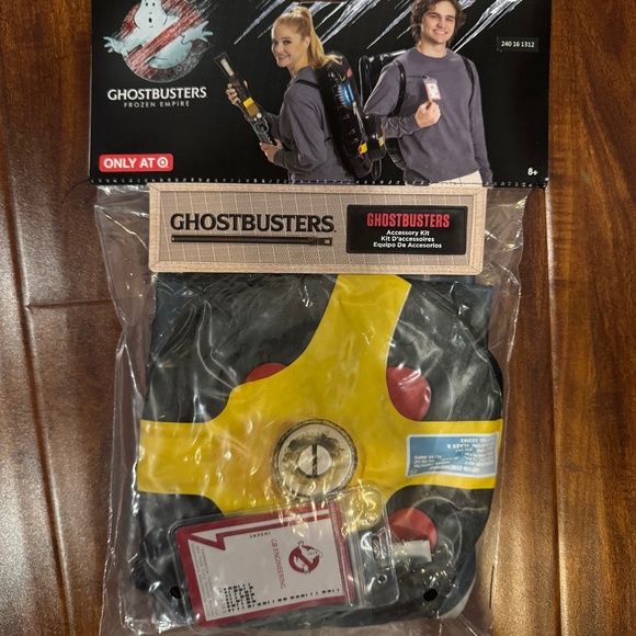 Sony Pictures Ghostbusters: Frozen Empire Kids' and Adult Halloween Accessory Ki - Picture 5 of 5